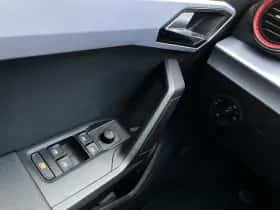 SEAT Arona (2023) thumbnail 19