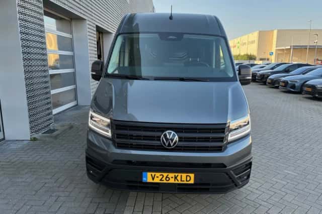 Volkswagen Crafter (2024) thumbnail 2