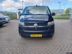 Volkswagen Transporter (2023) thumbnail 3