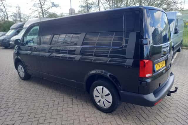 Volkswagen Transporter (2023) thumbnail 5