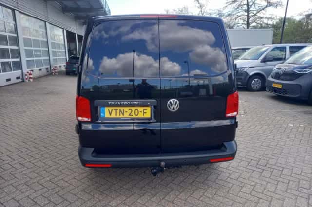 Volkswagen Transporter (2023) thumbnail 6