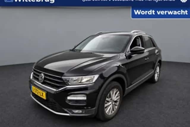 Volkswagen T-Roc (2021) thumbnail 1