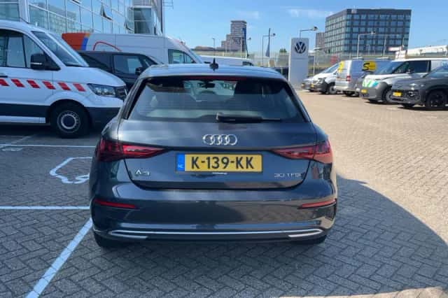 Audi A3 (2021) thumbnail 4