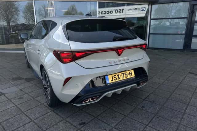 CUPRA Leon (2026) thumbnail 6