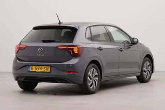 Volkswagen Polo (2022) thumbnail 2