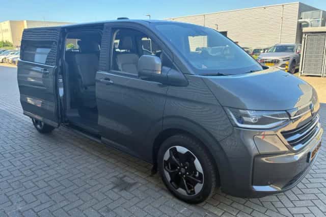 Volkswagen Transporter (2026) thumbnail 2