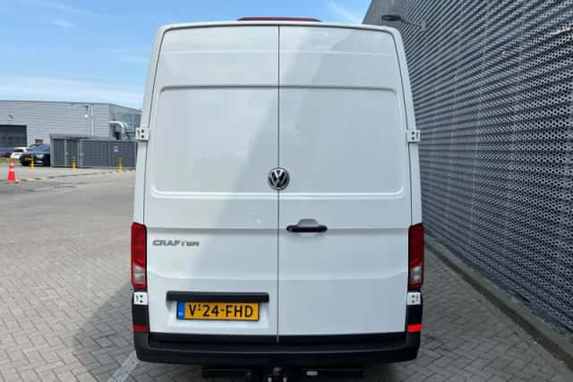 Volkswagen Crafter (2024) thumbnail 3
