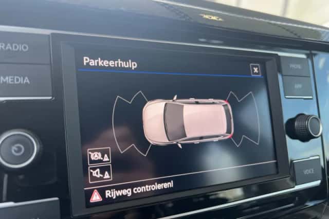 Volkswagen Polo (2021) thumbnail 5