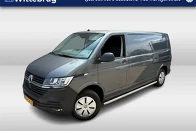 Volkswagen Transporter (2022) thumbnail 1