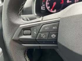 SEAT Arona (2022) thumbnail 16