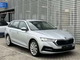 Škoda Octavia (2022) thumbnail 11