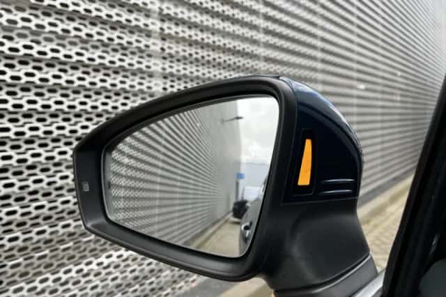 Volkswagen Tiguan (2023) thumbnail 6