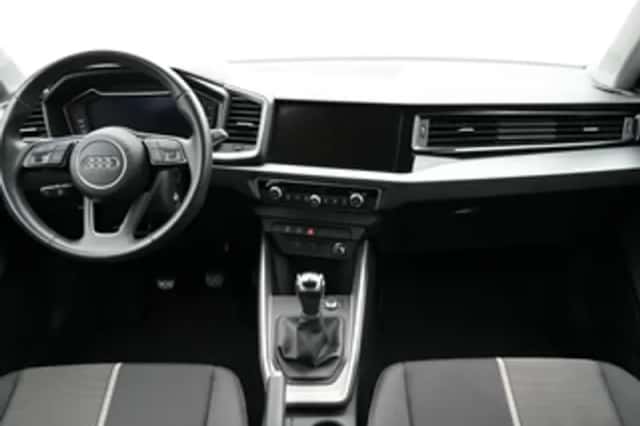 Audi A1 (2023) thumbnail 5