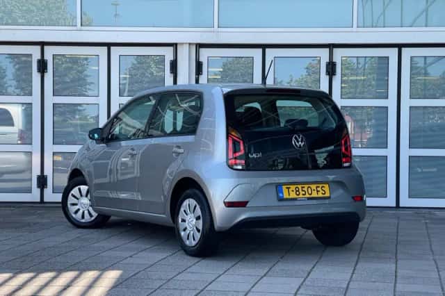 Volkswagen Up! (2023) thumbnail 3