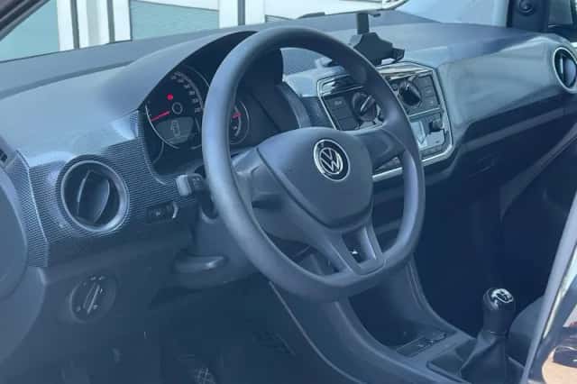 Volkswagen Up! (2023) thumbnail 6