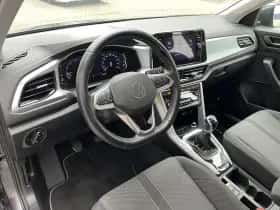 Volkswagen T-Roc (2022) thumbnail 13