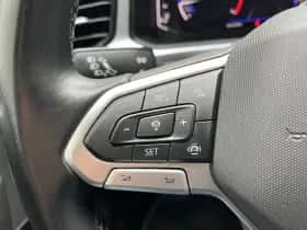 Volkswagen T-Roc (2022) thumbnail 17