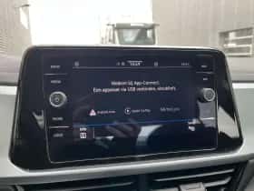 Volkswagen T-Roc (2022) thumbnail 23
