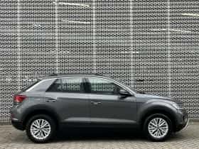 Volkswagen T-Roc (2022) thumbnail 10
