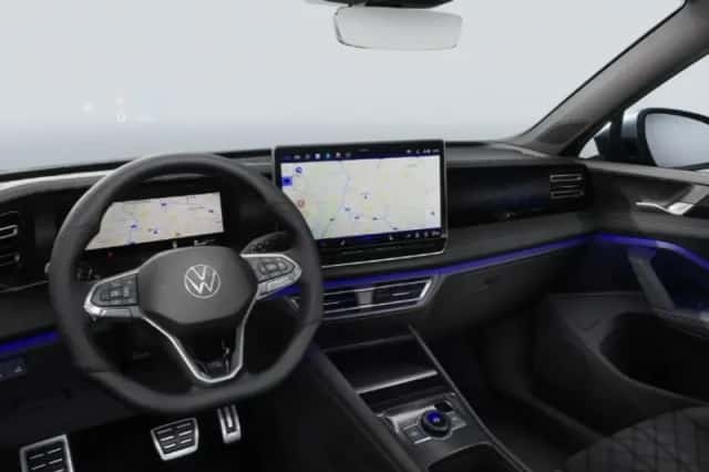 Volkswagen Tiguan (2025) thumbnail 5