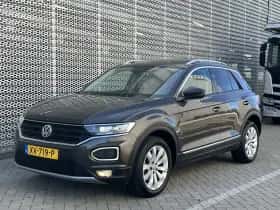 Volkswagen T-Roc (2019) thumbnail 5