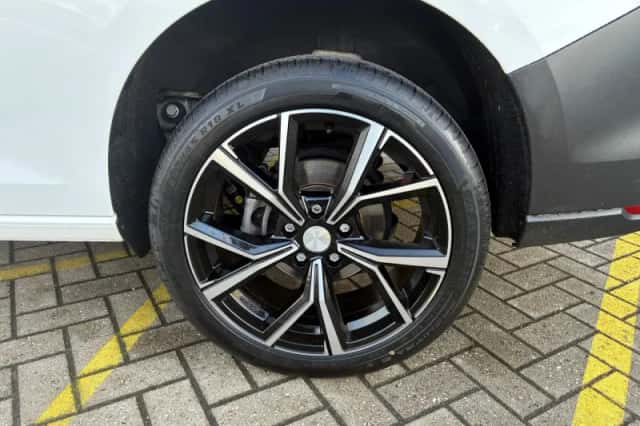 Volkswagen Caddy (2024) thumbnail 4