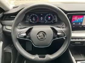 Škoda Octavia (2021) thumbnail 15