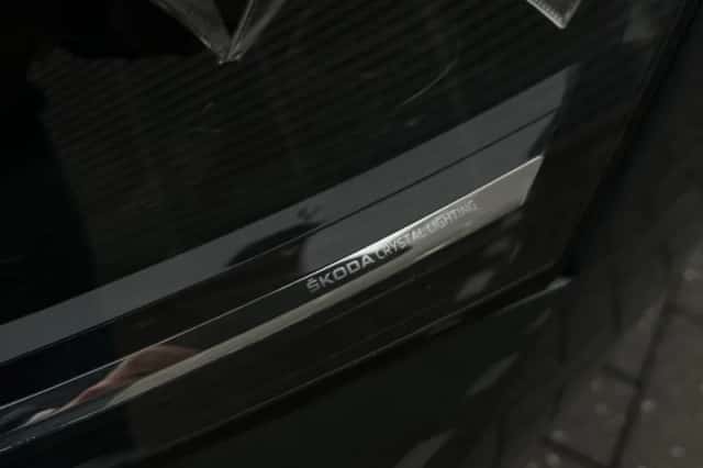 Škoda Octavia (2021) thumbnail 3