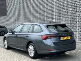 Škoda Octavia (2021) thumbnail 7