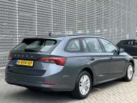 Škoda Octavia (2021) thumbnail 9