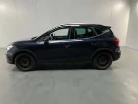 SEAT Arona (2023) thumbnail 2