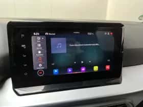 SEAT Arona (2023) thumbnail 14