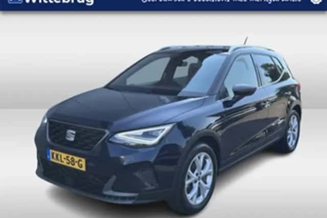 SEAT Arona (2023) thumbnail 1