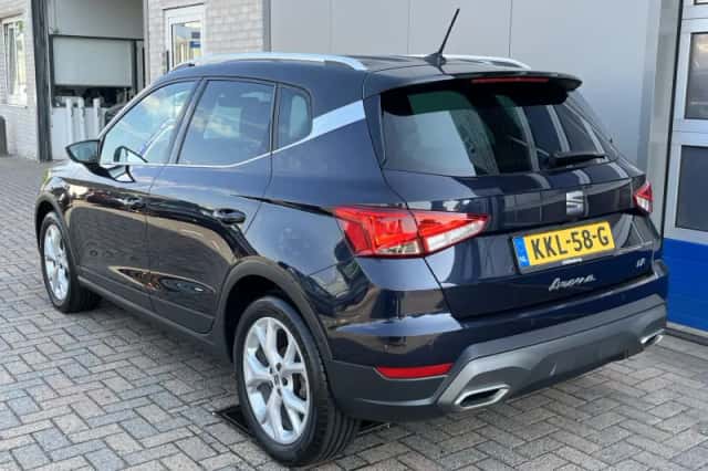 SEAT Arona (2023) thumbnail 5