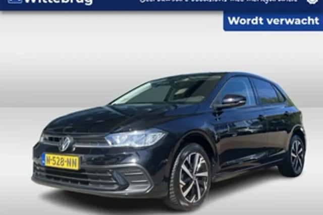 Volkswagen Polo (2021) thumbnail 1