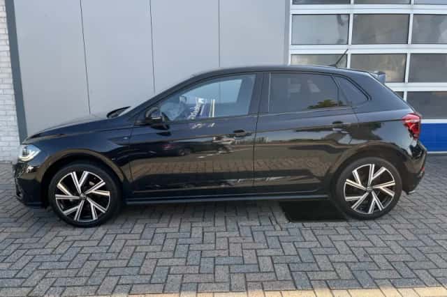 Volkswagen Polo (2023) thumbnail 2