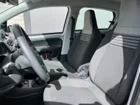Volkswagen Up! (2023) thumbnail 8