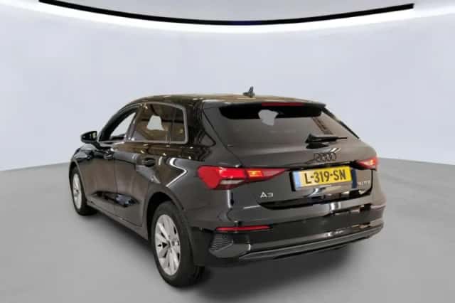 Audi A3 (2021) thumbnail 2