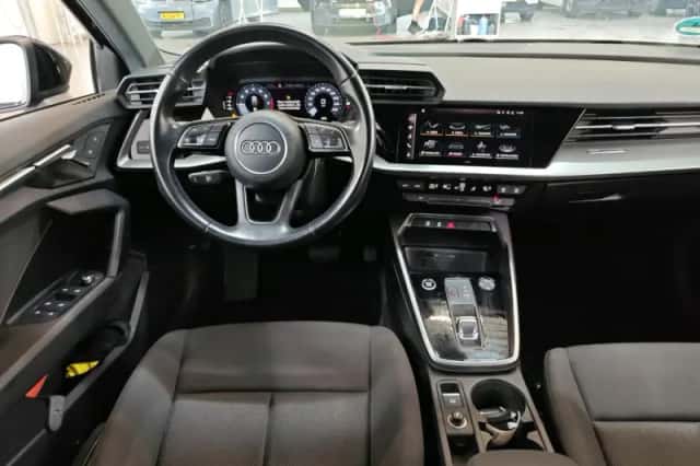 Audi A3 (2021) thumbnail 5