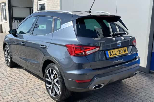 SEAT Arona (2024) thumbnail 5
