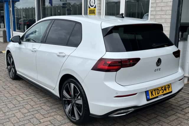 Volkswagen Golf (2021) thumbnail 5