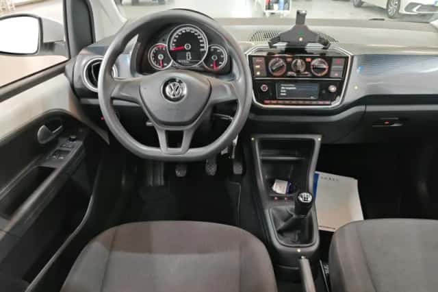 Volkswagen Up! (2019) thumbnail 6