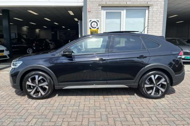 Volkswagen Taigo (2022) thumbnail 2