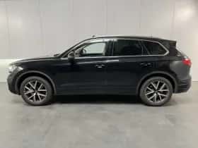 Volkswagen Touareg (2024) thumbnail 2