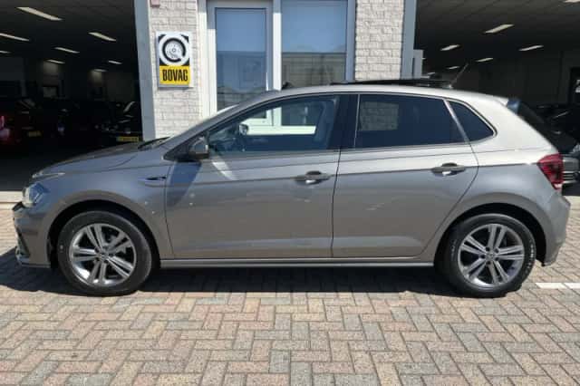 Volkswagen Polo (2021) thumbnail 2
