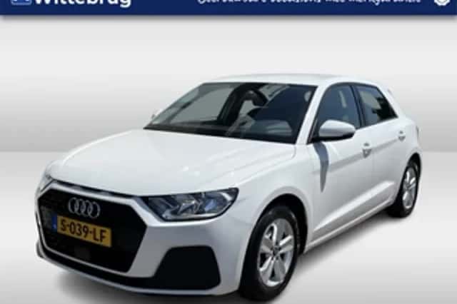 Audi A1 (2023) thumbnail 1