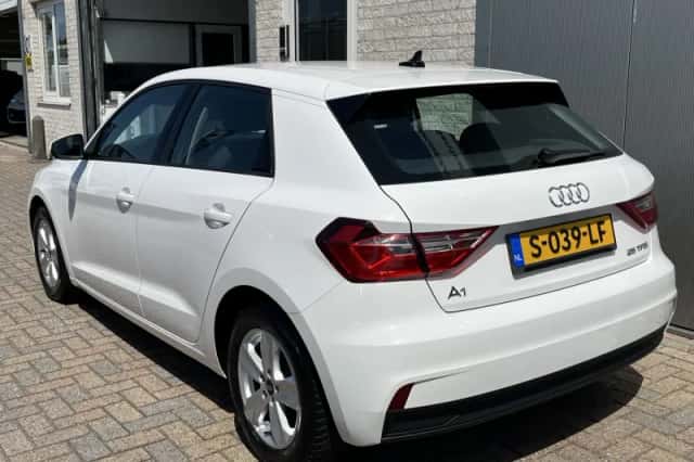 Audi A1 (2023) thumbnail 5