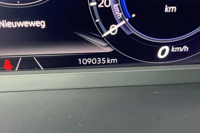 Volkswagen Tiguan (2022) thumbnail 6