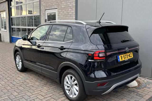 Volkswagen T-Cross (2023) thumbnail 5