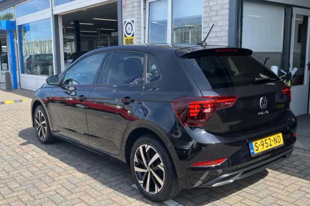 Volkswagen Polo (2023) thumbnail 5